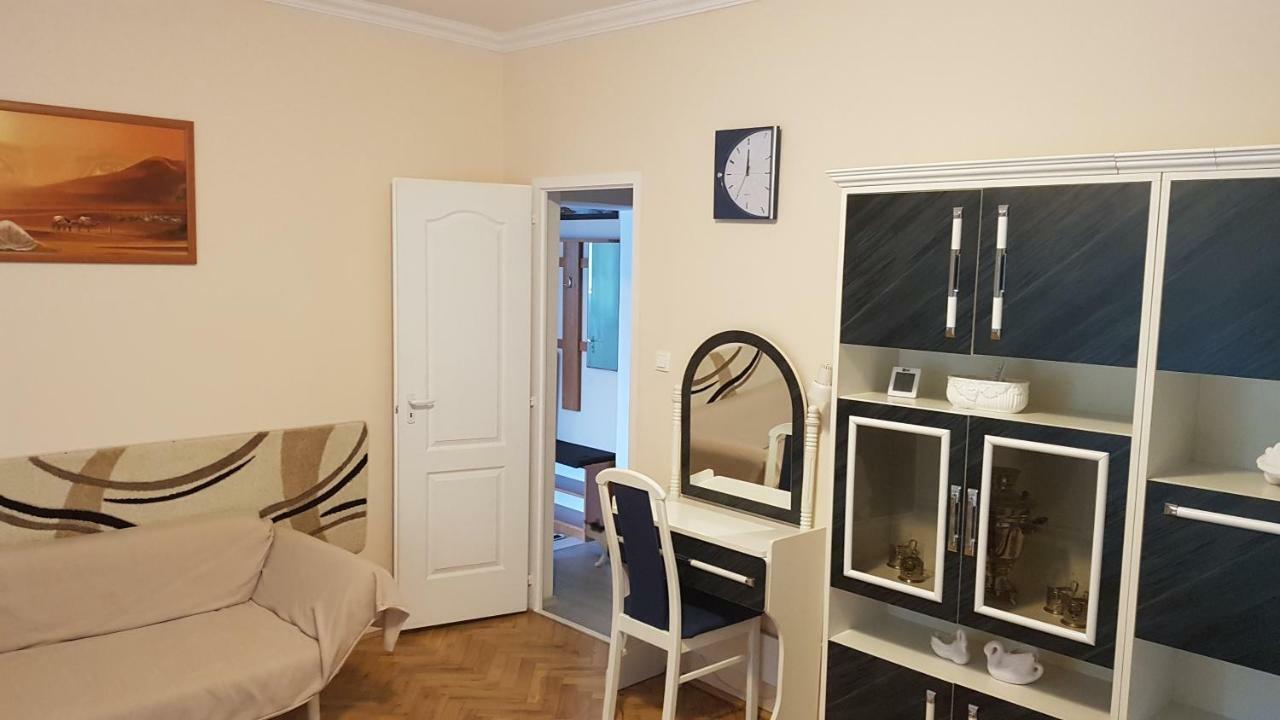 Tini Apartman Balatonfured Exterior photo